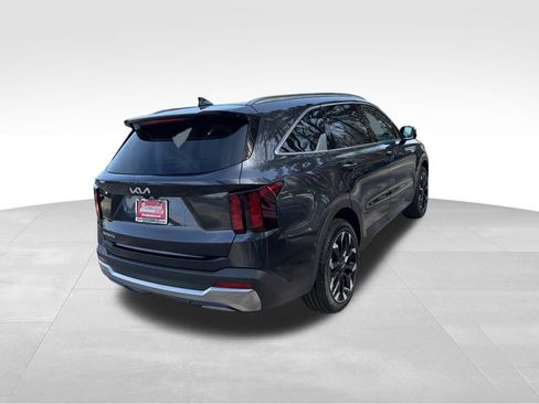 Certified 2025 Kia Sorento EX w/ Panoramic Sunroof Package FWD image 6