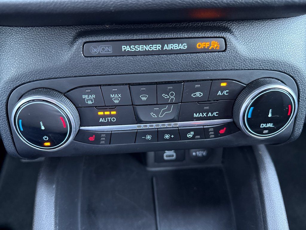 Used 2025 Ford Escape ST-Line Select AWD/4WD image 15