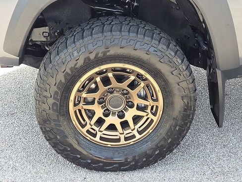 Used 2023 Toyota Tacoma 4x4 Double Cab w/ Trail Edition image 7