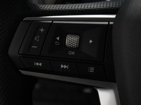 New 2026 Mitsubishi Outlander SE image 9