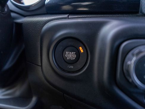 Used 2023 Jeep Wrangler Unlimited Sahara image 21