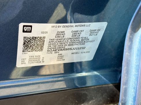 Used 2025 Buick Enclave Preferred AWD/4WD image 35