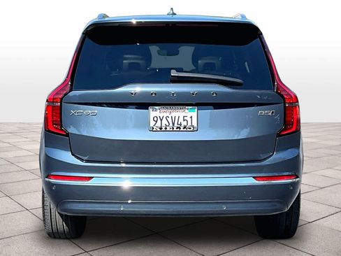 Used 2026 Volvo XC90 B5 Core AWD/4WD image 7