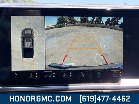 Used 2022 Chevrolet Silverado 1500 High Country image 34