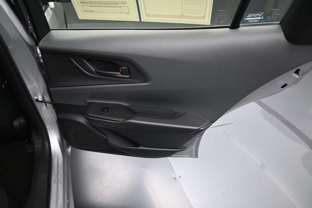 Certified 2024 Toyota Prius LE FWD image 29