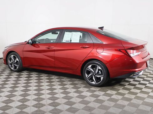 Used 2023 Hyundai Elantra SEL w/ Convenience Package FWD image 14