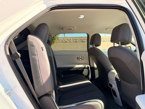 Used 2024 Hyundai Ioniq 5 SE RWD image 17