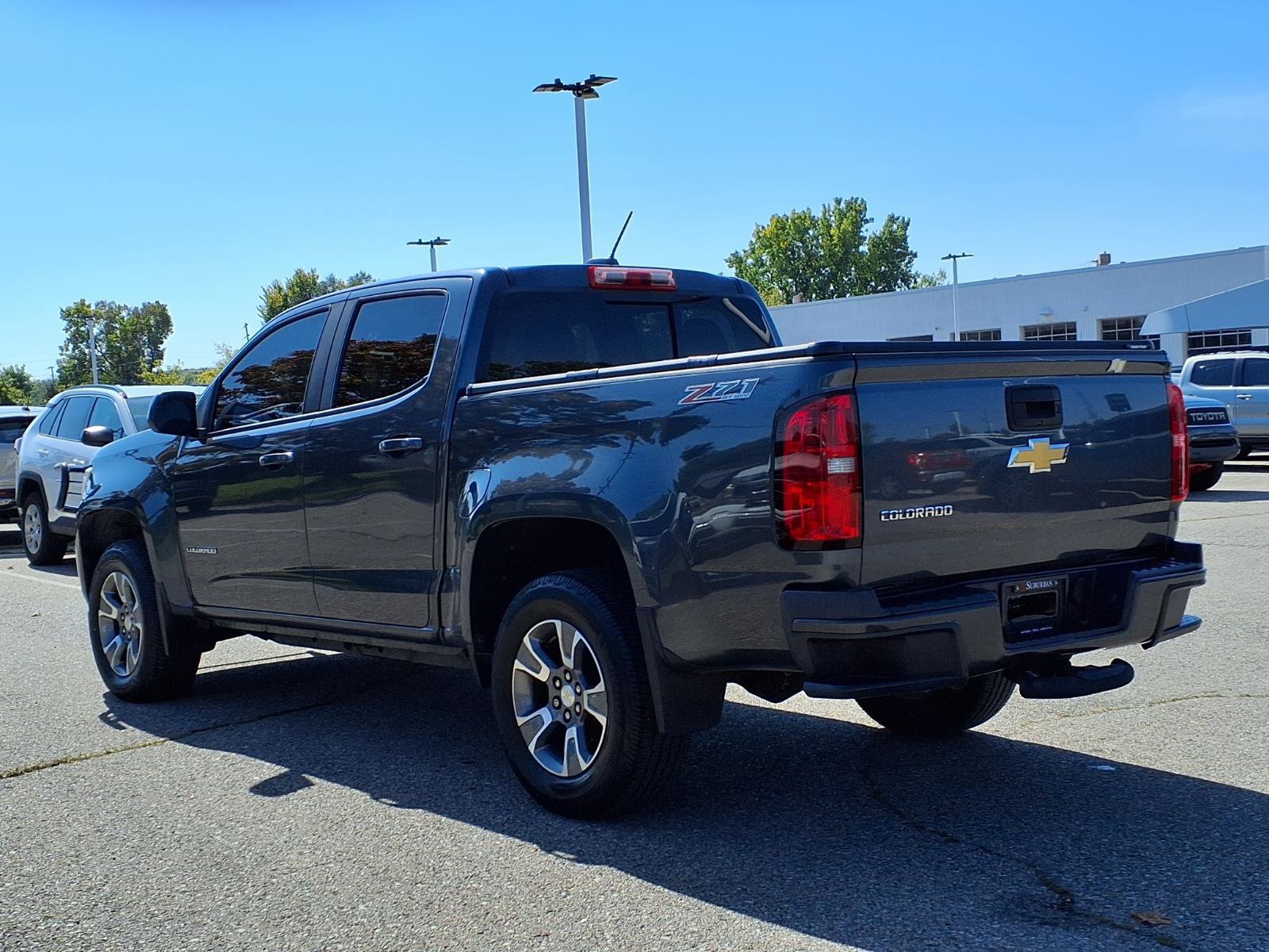 Used 2015 Chevrolet Colorado Z71 AWD/4WD image 7
