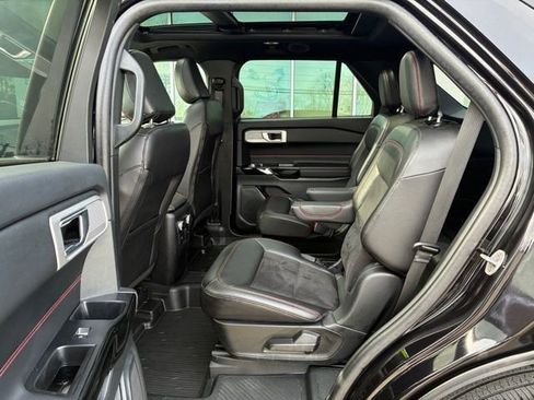 Certified 2024 Ford Explorer ST-Line w/ Class IV Trailer Tow Package image 13