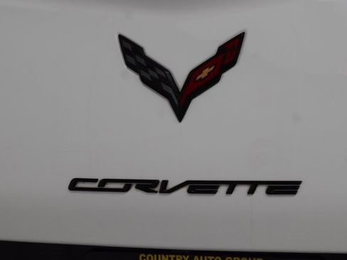Used 2015 Chevrolet Corvette Z06 w/ 3LZ Preferred Equipment Group image 22