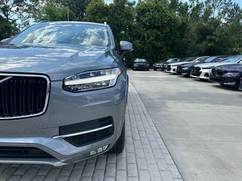 Used 2018 Volvo XC90 T6 Momentum w/ Convenience Package AWD/4WD image 16