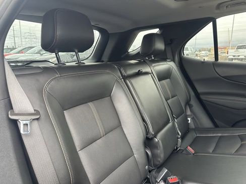 Used 2022 Chevrolet Equinox Premier image 16