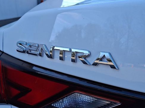 Certified 2024 Nissan Sentra SV image 32