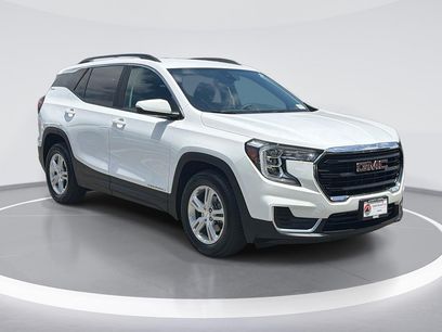 Used 2022 GMC Terrain SLE w/ Driver Convenience Package