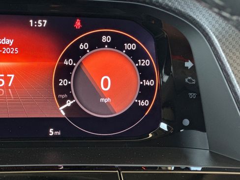 New 2025 Volkswagen Atlas Peak Edition SE AWD/4WD image 28