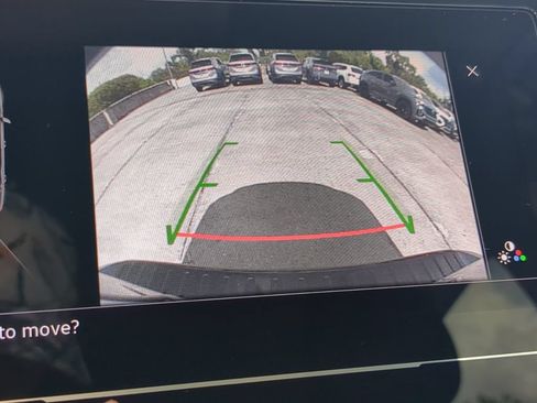 Certified 2025 Volkswagen Taos S FWD image 20