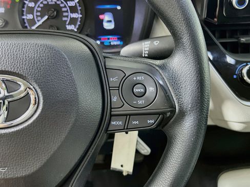 Used 2022 Toyota Corolla L FWD image 20