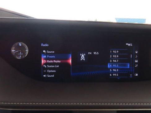 Used 2019 Lexus LS 500 w/ Interior Upgrade Package RWD image 29