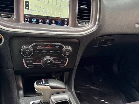 Used 2017 Dodge Charger R/T image 22
