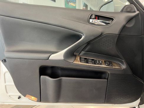 Used 2011 Lexus IS 250 AWD w/ Premium Pkg Value Edition image 12