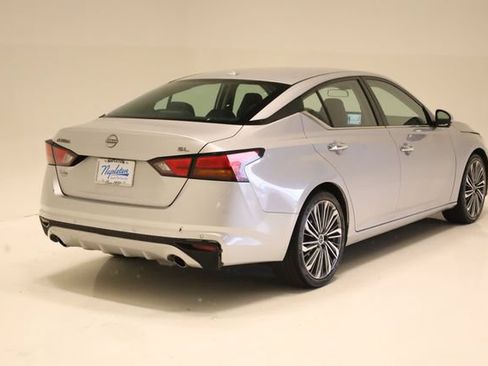 Used 2023 Nissan Altima 2.5 SL FWD image 6