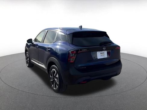 Used 2025 Nissan Kicks SV image 11