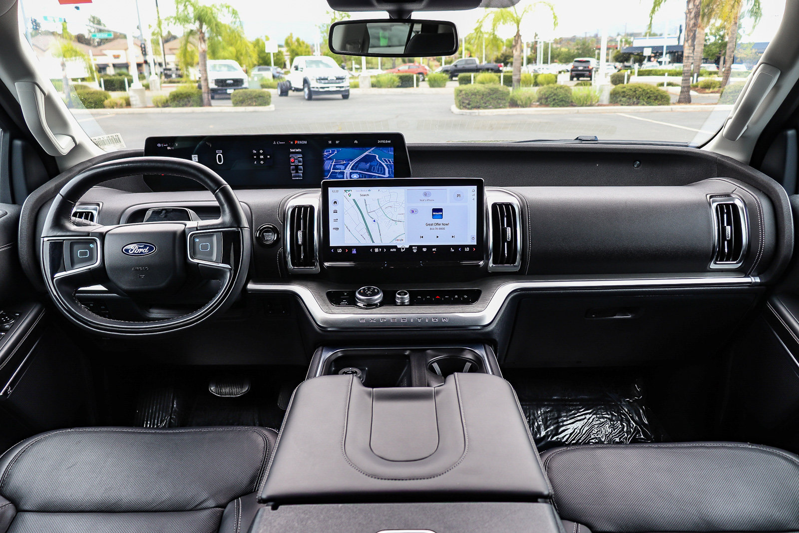 Certified 2025 Ford Expedition Platinum AWD/4WD image 12