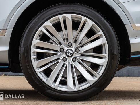 Used 2022 Bentley Bentayga Speed image 9
