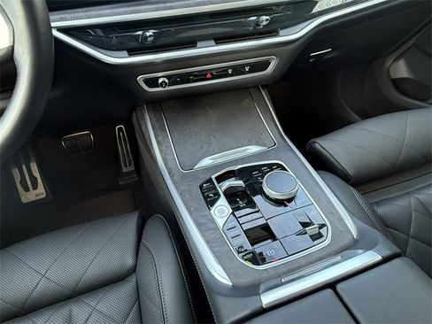 Certified 2024 BMW X7 xDrive40i w/ M Sport Package image 16