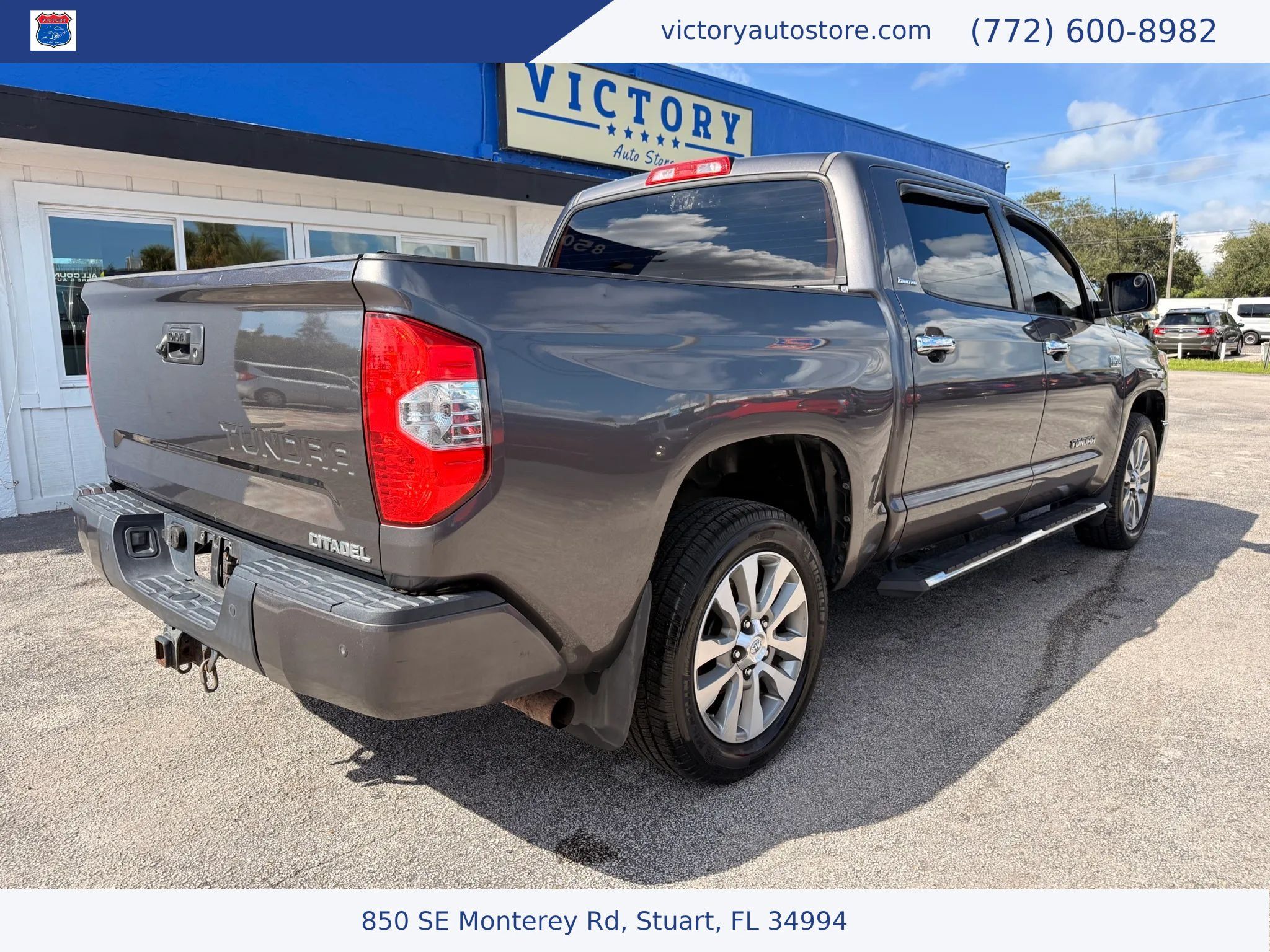 Used 2016 Toyota Tundra Limited w/ Limited Premium Package RWD image 10