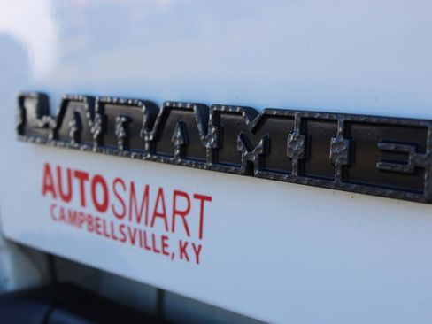 Used 2019 RAM 2500 Laramie w/ Night Edition image 6