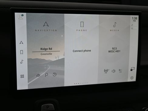 Used 2025 Land Rover Defender 110 S image 13