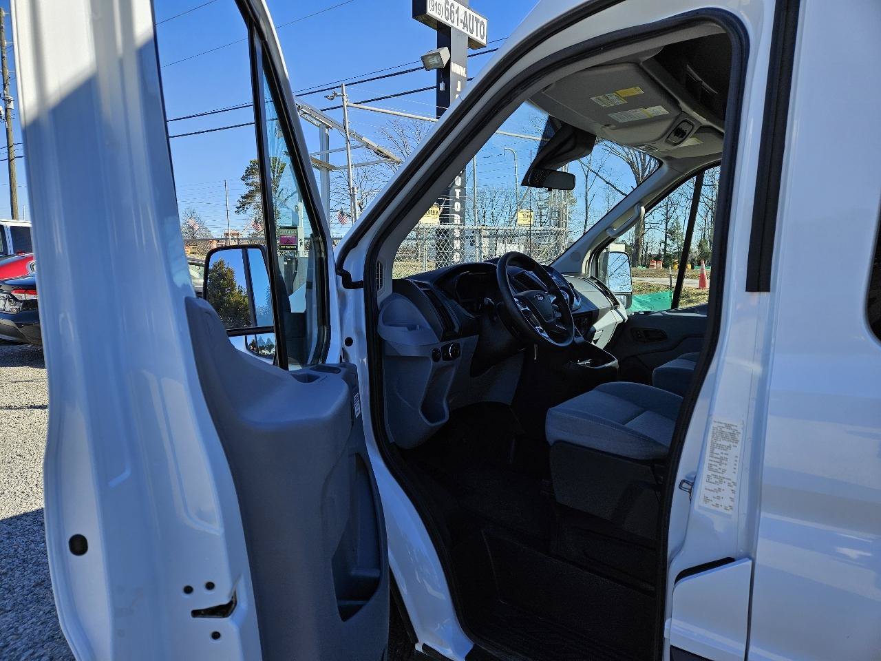 Used 2016 Ford Transit 350 XLT RWD image 9