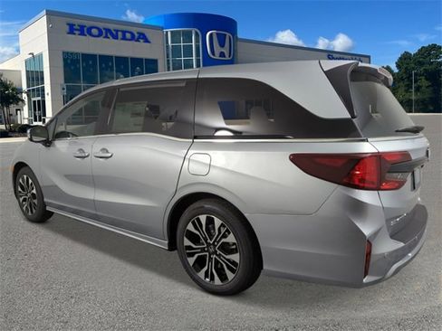 New 2026 Honda Odyssey Elite image 2