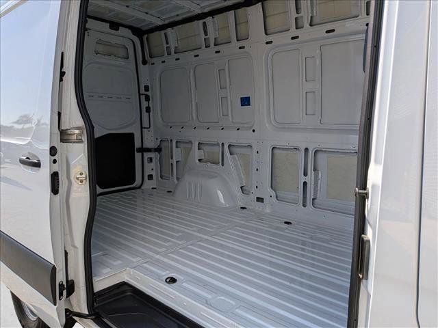 Certified 2025 Mercedes-Benz Sprinter 2500 image 17