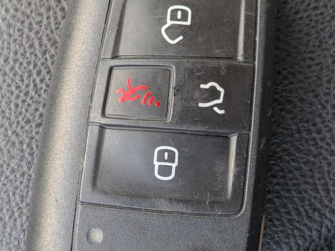 Certified 2025 Volkswagen Jetta S FWD image 24