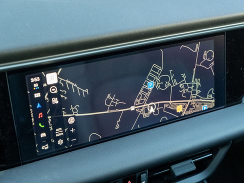 New 2026 Porsche Macan 4 Electric image 28