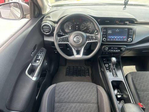 Used 2021 Nissan Kicks SV FWD image 28