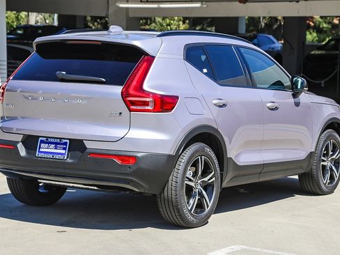 Certified 2026 Volvo XC40 B5 Core w/ Climate Package AWD/4WD image 8