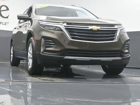 Used 2024 Chevrolet Equinox LT w/ LPO, Floor Liner Package image 3