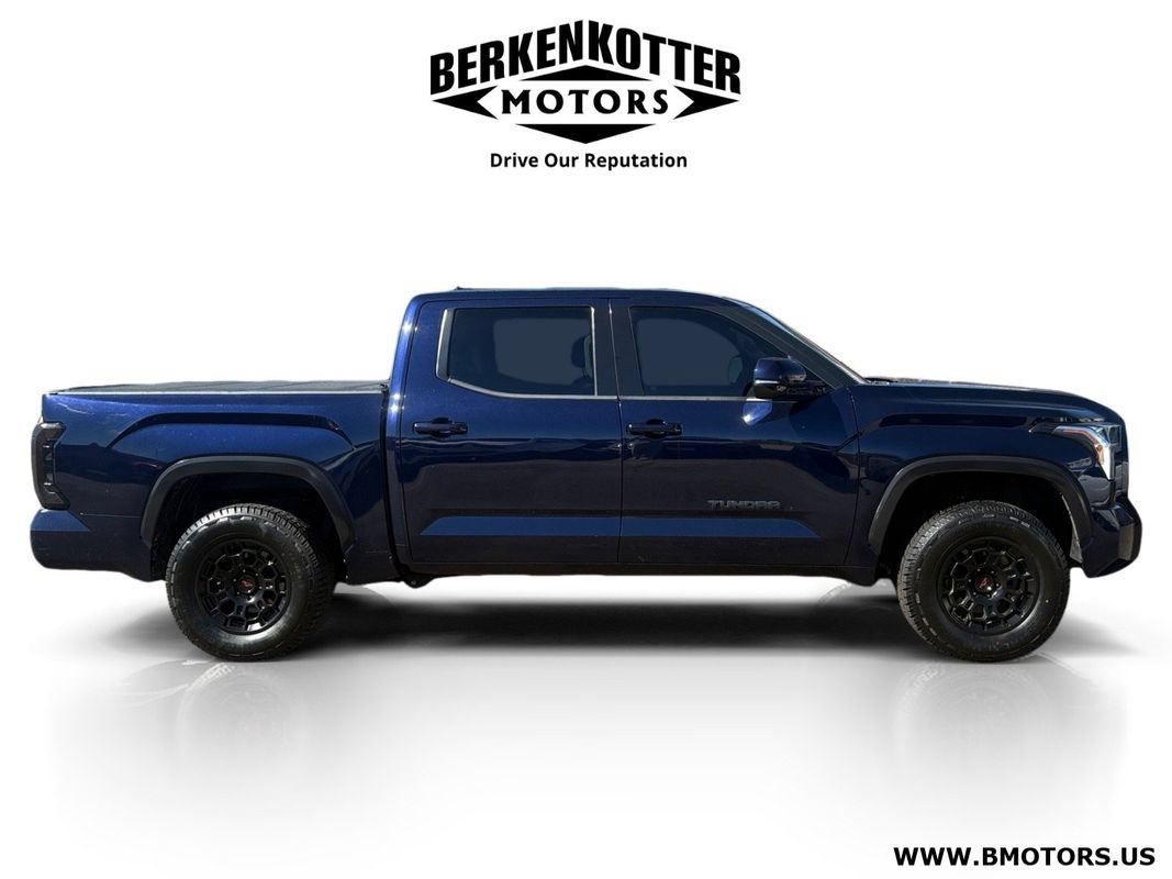 Used 2022 Toyota Tundra SR5 w/ Advanced Technology Package AWD/4WD image 2