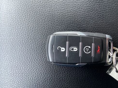 Used 2022 RAM 1500 Big Horn image 32