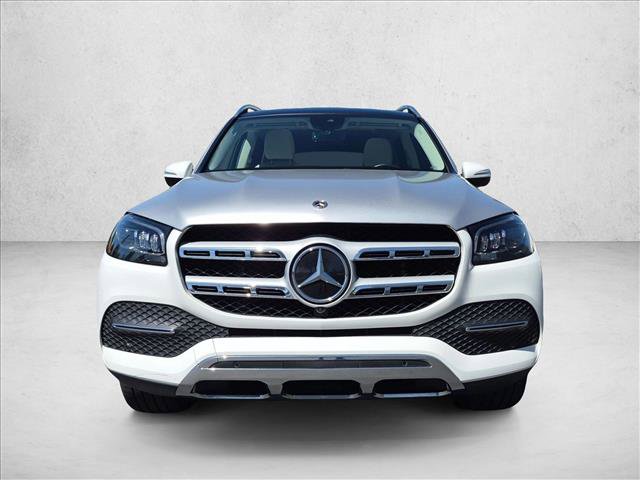 Used 2023 Mercedes-Benz GLS 450 4MATIC image 2