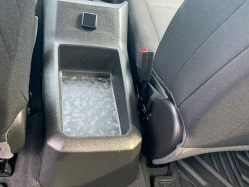 Certified 2024 Chevrolet Colorado W/T RWD image 14