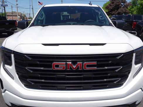 Used 2023 GMC Sierra 1500 Pro w/ Graphite Edition AWD/4WD image 7
