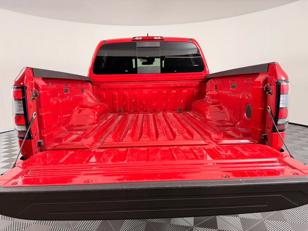 Used 2026 Nissan Frontier PRO-4X AWD/4WD image 12