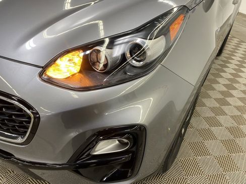 Used 2021 Kia Sportage LX image 7