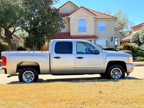 Used 2008 Chevrolet Silverado 1500 LS image 3