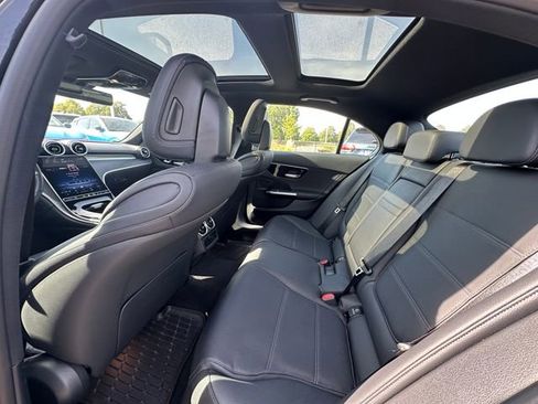 Used 2025 Mercedes-Benz C 300 4MATIC Sedan image 14