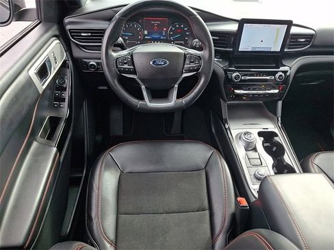 Used 2022 Ford Explorer ST-Line w/ Class IV Trailer Tow Package image 2